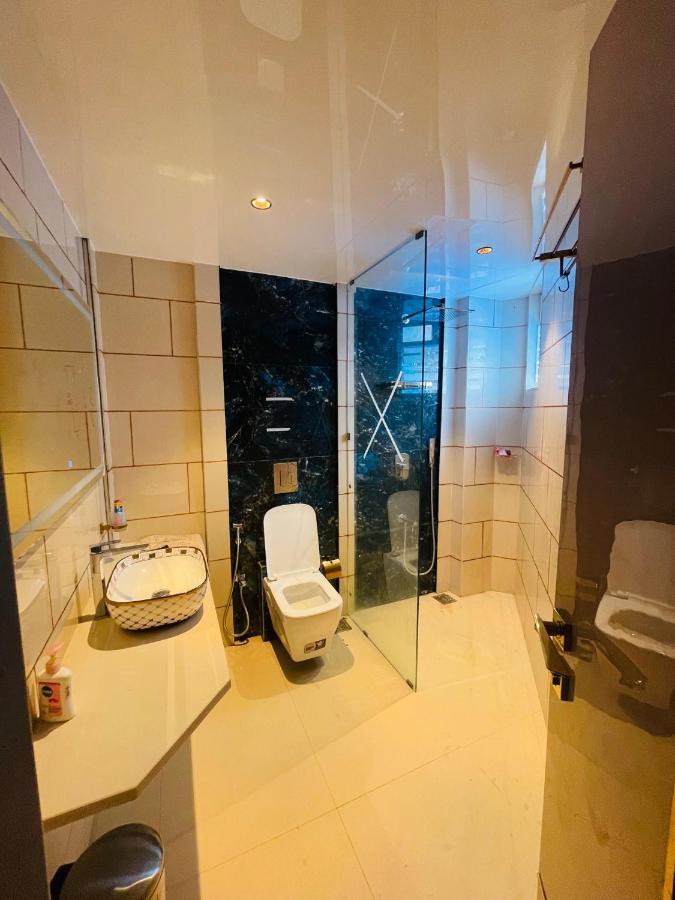 מומביי Home2 Renaissance Club מראה חיצוני תמונה